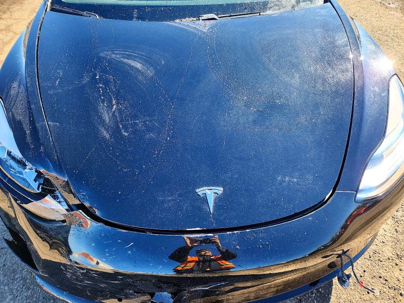 41730086 :رقم المزاد ، 5YJ3E1EB3JF099155 vin ، 2018 Tesla Model 3 مزاد بيع