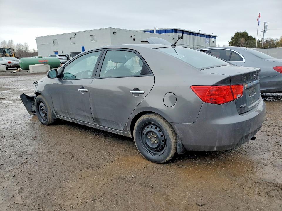 45954886 :رقم المزاد ، KNAFU4A28D5700697 vin ، 2013 Kia Forte مزاد بيع