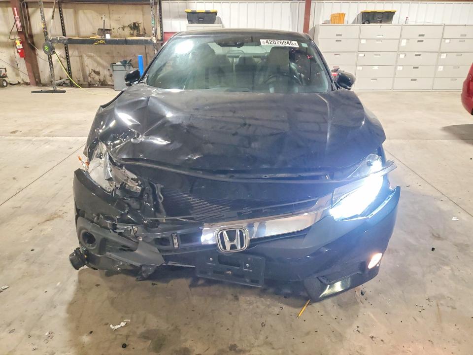 42076946 :رقم المزاد ، 2HGFC3B93HH361486 vin ، 2017 Honda Civic مزاد بيع