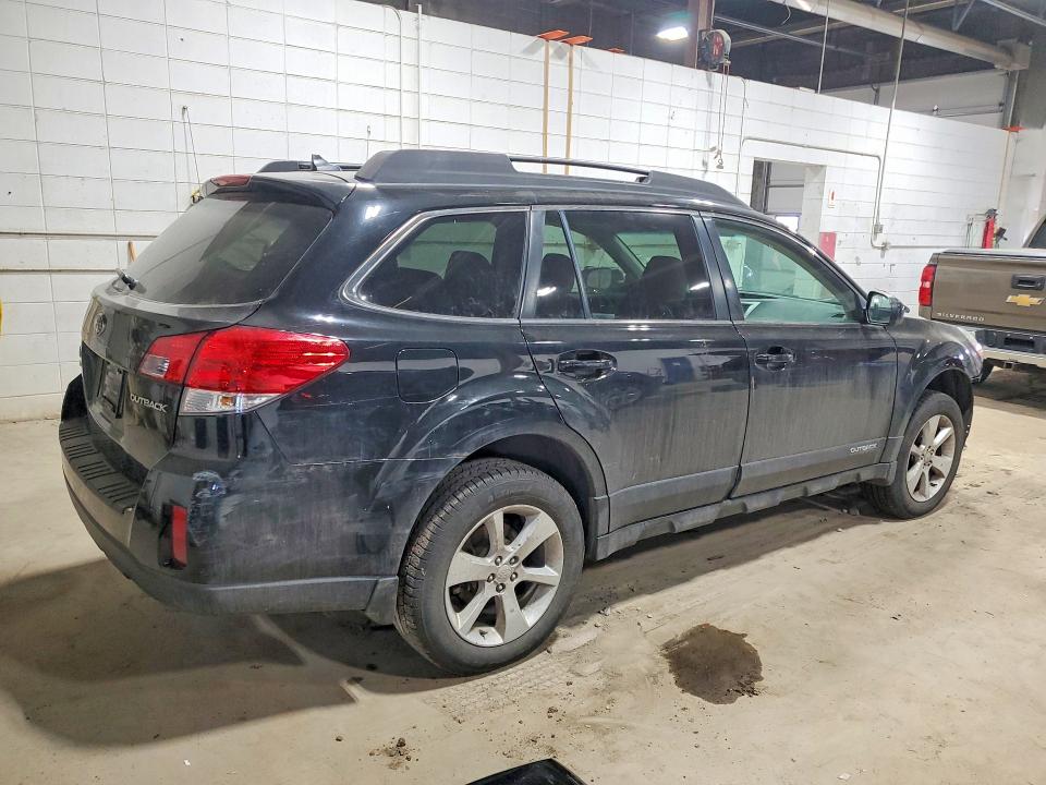 46940376 :رقم المزاد ، 4S4BRCCC5E3285575 vin ، 2014 Subaru Outback مزاد بيع