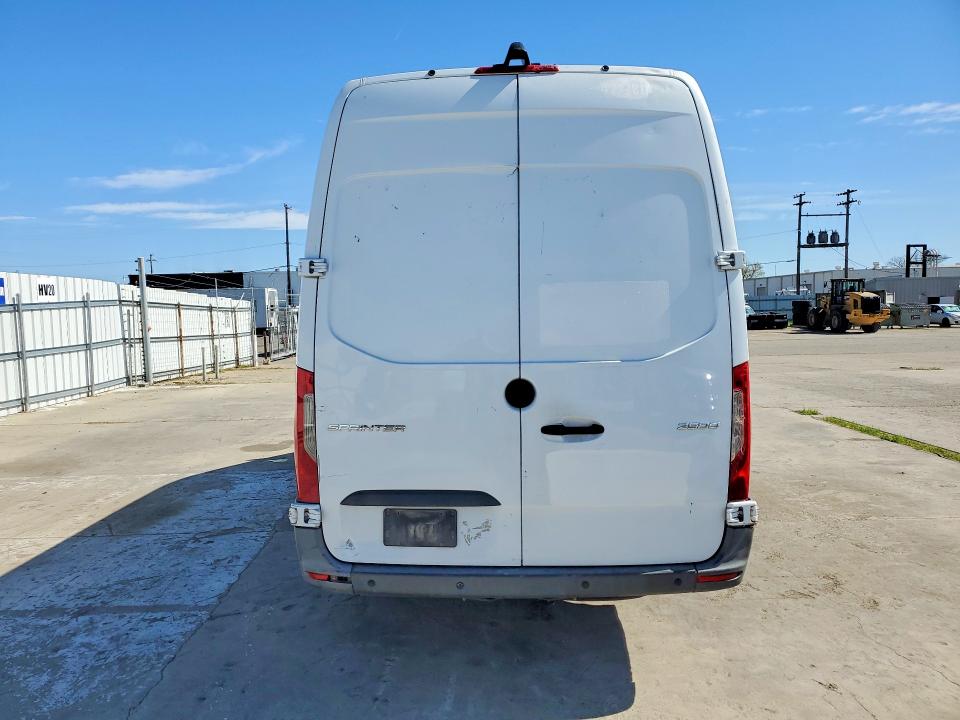 51384916 :رقم المزاد ، WD4PF1CD3KT005430 vin ، 2019 Mercedes-benz Sprinter مزاد بيع
