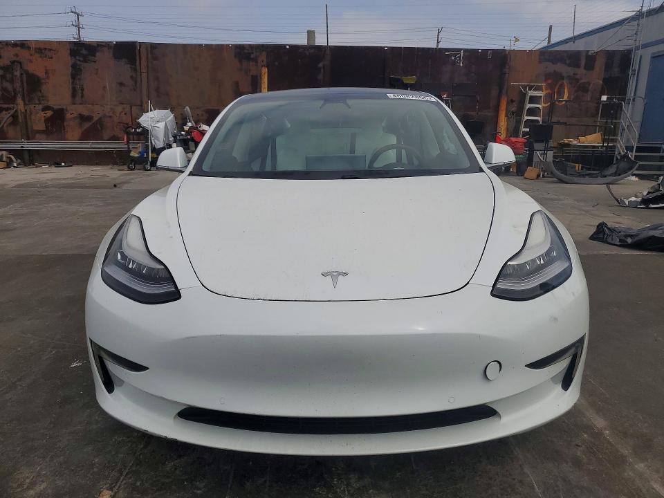 48082866 :رقم المزاد ، 5YJ3E1EAXLF775210 vin ، 2020 Tesla Model 3 مزاد بيع