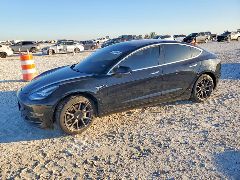 2019 Tesla Model 3 მანქანა იყიდება აუქციონზე, vin: 5YJ3E1EA0KF395548, აუქციონის ნომერი: 41836646