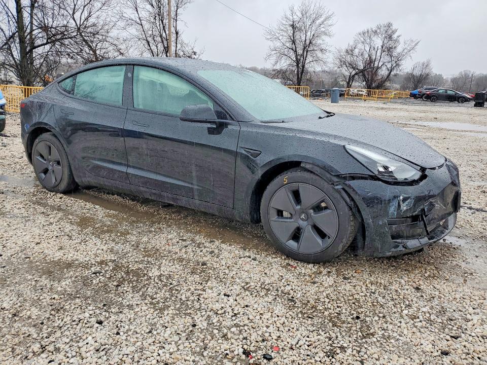 Продажа на аукционе авто 2023 Tesla Model 3, vin: 5YJ3E1EA9PF511031, номер лота: 45651586