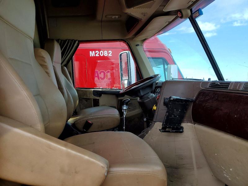 46995686 :رقم المزاد ، 3ALXFBCG1JDJR3483 vin ، 2018 Freightliner Conventional مزاد بيع