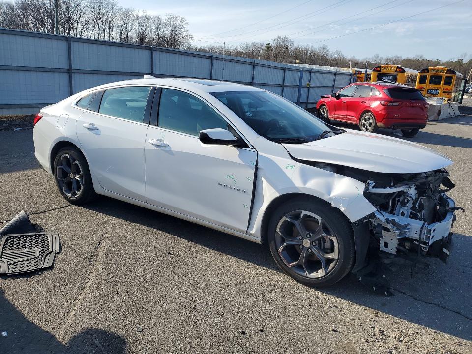 Продажа на аукционе авто 2024 Chevrolet Malibu, vin: 1G1ZD5ST9RF105235, номер лота: 45764296