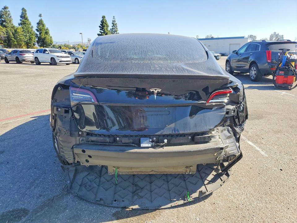Продаж на аукціоні авто 2018 Tesla Model 3, vin: 5YJ3E1EA8JF156456, номер лоту: 42004086
