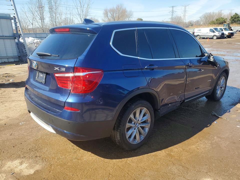 46556876 :رقم المزاد ، 5UXWX9C50D0A15624 vin ، 2013 Bmw X3 مزاد بيع