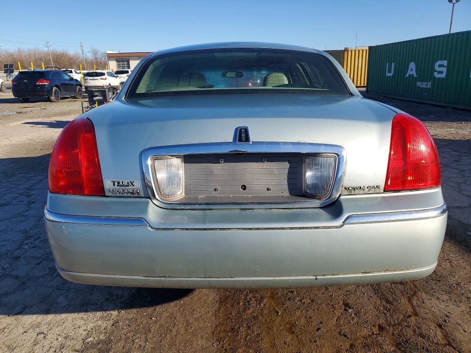 2007 Lincoln Town Car მანქანა იყიდება აუქციონზე, vin: 1LNHM81W87Y627240, აუქციონის ნომერი: 79497305