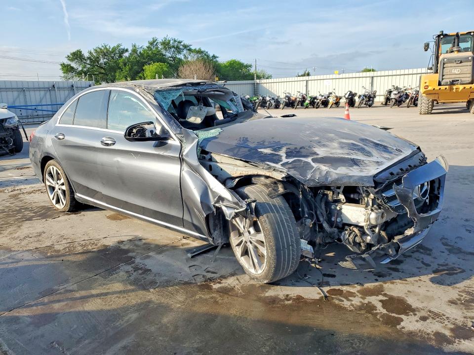 2016 Mercedes-benz C მანქანა იყიდება აუქციონზე, vin: 55SWF4JB8GU155776, აუქციონის ნომერი: 47738426