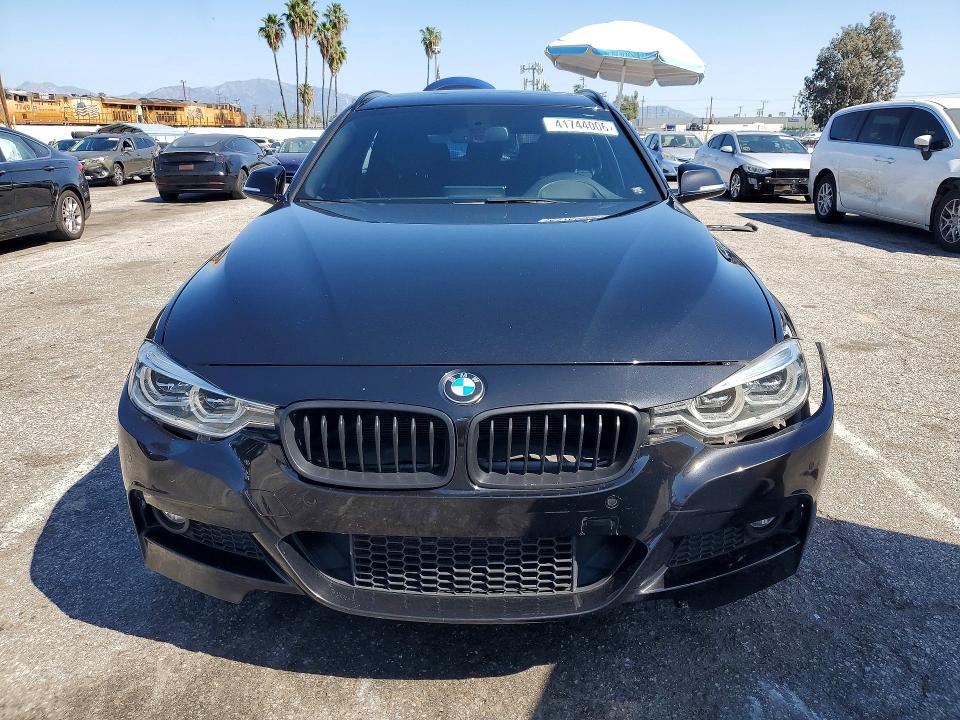 41744006 :رقم المزاد ، WBA8K3C32HA022816 vin ، 2017 Bmw 330 مزاد بيع
