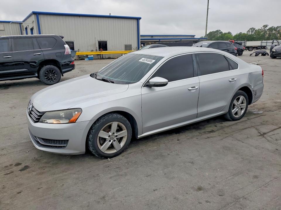 2012 Volkswagen Passat მანქანა იყიდება აუქციონზე, vin: 1VWBH7A32CC051079, აუქციონის ნომერი: 46394986