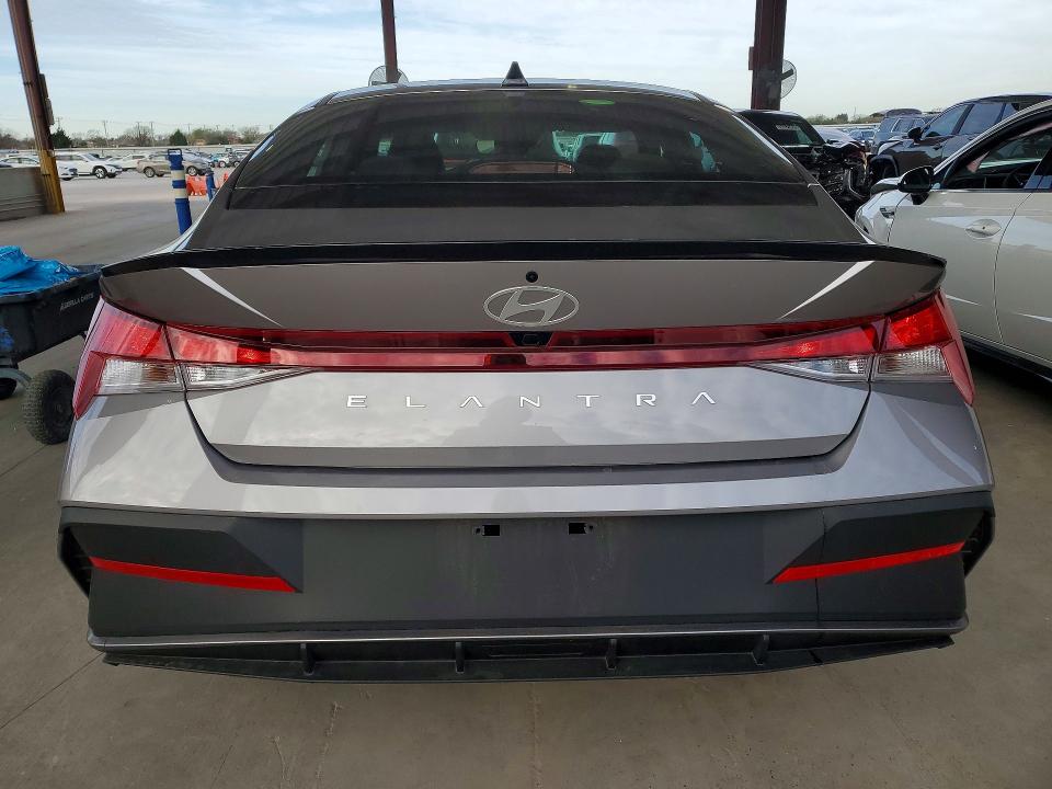 2026 Hyundai Elantra მანქანა იყიდება აუქციონზე, vin: KMHLM4DG6TU122600, აუქციონის ნომერი: 46335606