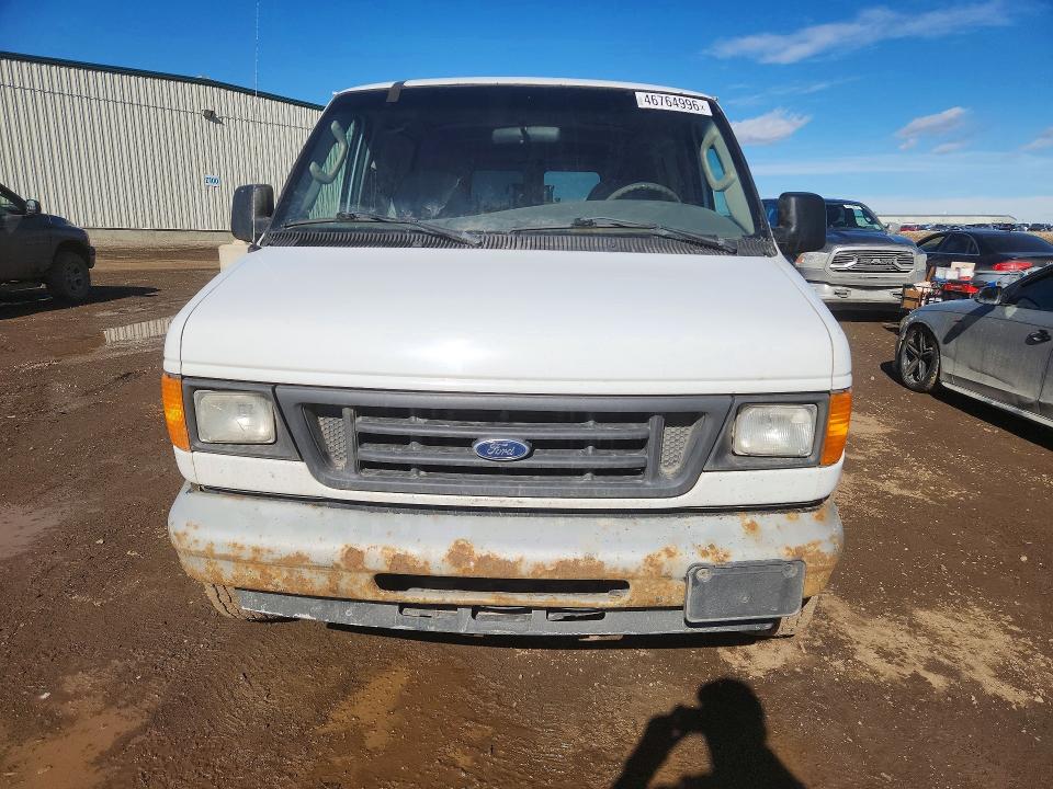 46764996 :رقم المزاد ، 1FTRE14W25HA78821 vin ، 2005 Ford Econoline مزاد بيع