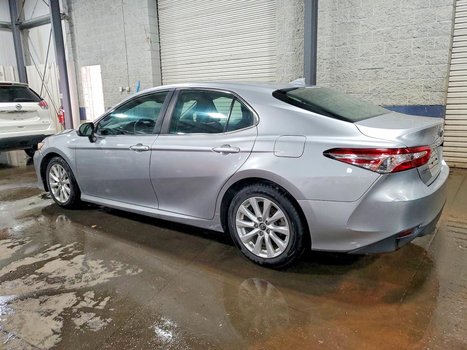 48052156 :رقم المزاد ، 4T1B11HK3KU769214 vin ، 2019 Toyota Camry مزاد بيع