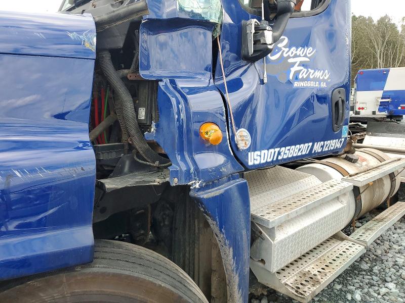 79551465 :رقم المزاد ، 1FUJGEBG1ASAT5199 vin ، 2010 Freightliner Cascadia مزاد بيع