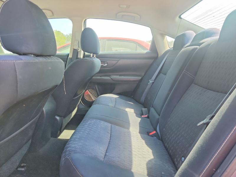46670976 :رقم المزاد ، 1N4AL3AP9JC143995 vin ، 2018 Nissan Altima مزاد بيع