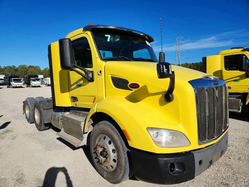2017 Peterbilt 579 მანქანა იყიდება აუქციონზე, vin: 1XPBDP9X0HD410841, აუქციონის ნომერი: 46034186