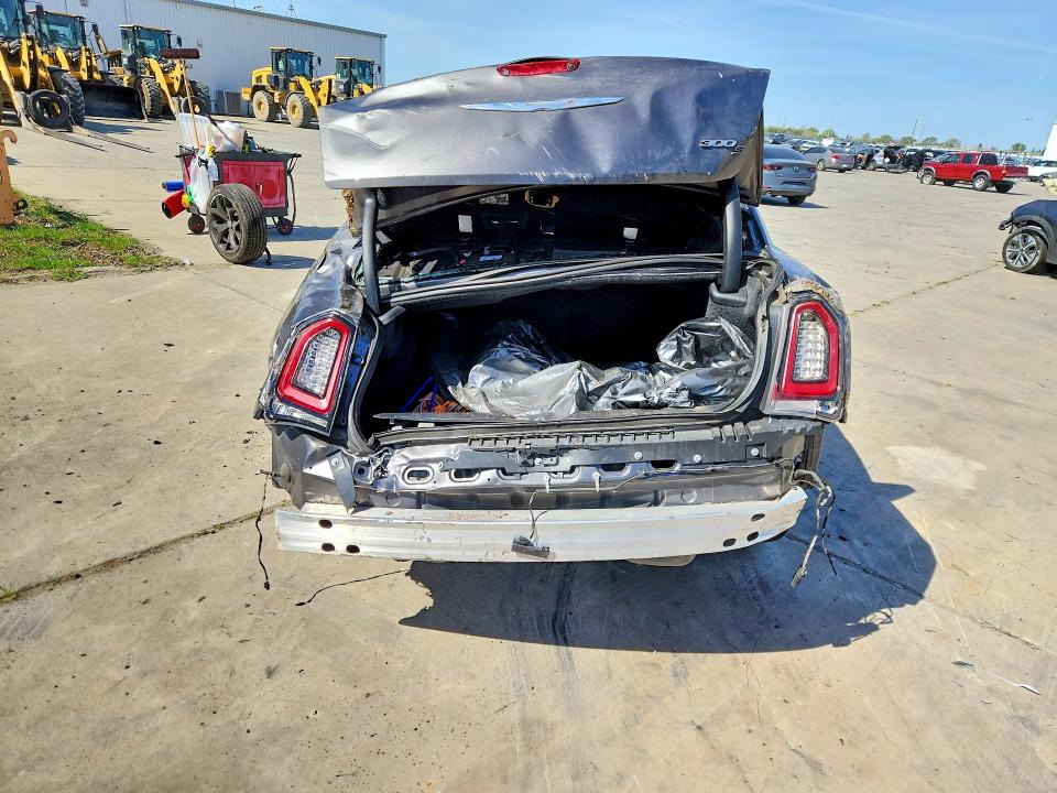 Продажа на аукционе авто 2019 Chrysler 300, vin: 2C3CCABG2KH590239, номер лота: 41948256