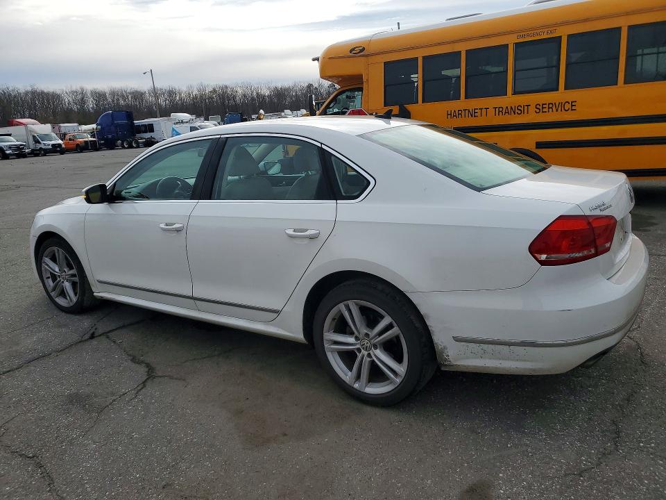 2013 Volkswagen Passat მანქანა იყიდება აუქციონზე, vin: 1VWCN7A3XDC146567, აუქციონის ნომერი: 46636386