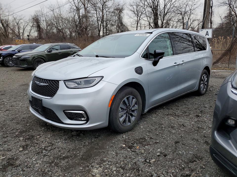 Продажа на аукционе авто 2024 Chrysler Pacifica, vin: 2C4RC1S76RR141544, номер лота: 47039686