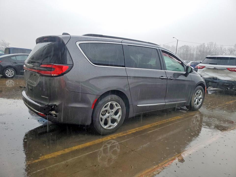 Продажа на аукционе авто 2023 Chrysler Pacifica, vin: 2C4RC1GGXPR566481, номер лота: 79660445