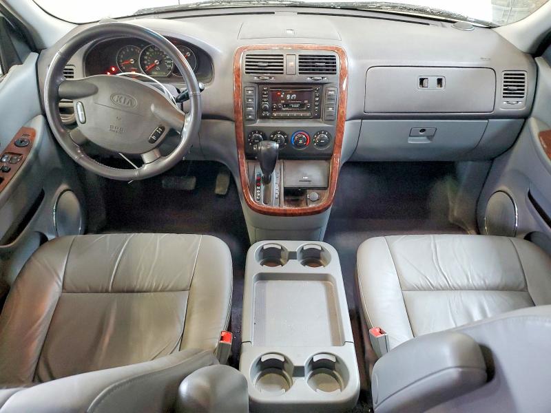 2002 Kia Sedona მანქანა იყიდება აუქციონზე, vin: KNDUP131326272064, აუქციონის ნომერი: 46757766