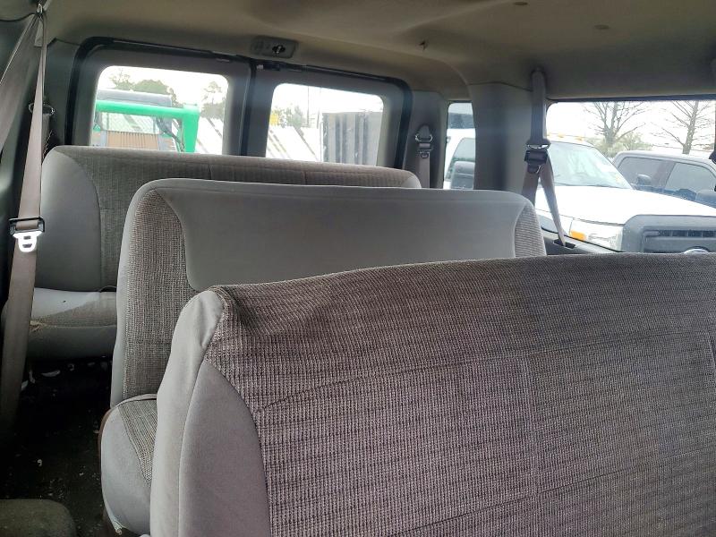 Продаж на аукціоні авто 2000 Ford Econoline, vin: 1FBSS31L7YHA98779, номер лоту: 45618026