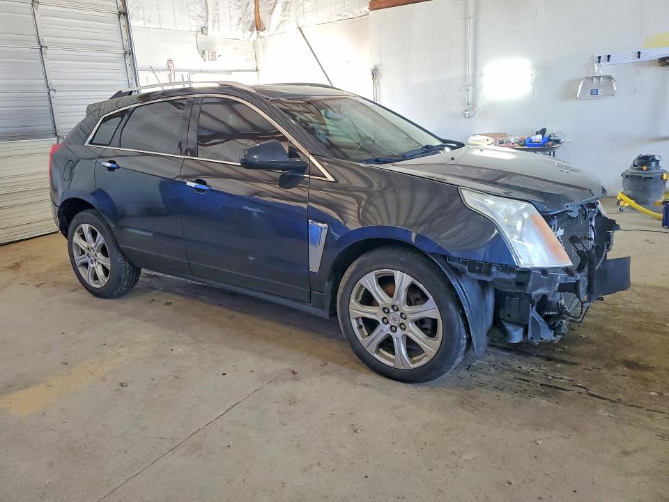 79317575 :رقم المزاد ، 3GYFNCE3XFS562760 vin ، 2015 Cadillac Srx مزاد بيع