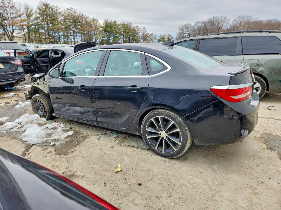 77206585 :رقم المزاد ، 1G4PW5SK8G4181601 vin ، 2016 Buick Verano مزاد بيع