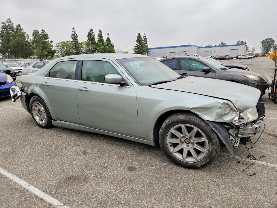 2006 Chrysler 300 მანქანა იყიდება აუქციონზე, vin: 2C3KA53GX6H146121, აუქციონის ნომერი: 48254666