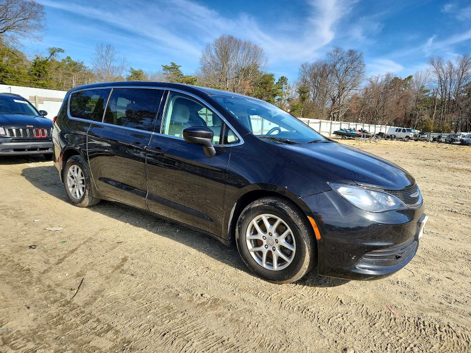 2017 Chrysler Pacifica მანქანა იყიდება აუქციონზე, vin: 2C4RC1CG4HR657737, აუქციონის ნომერი: 45453696