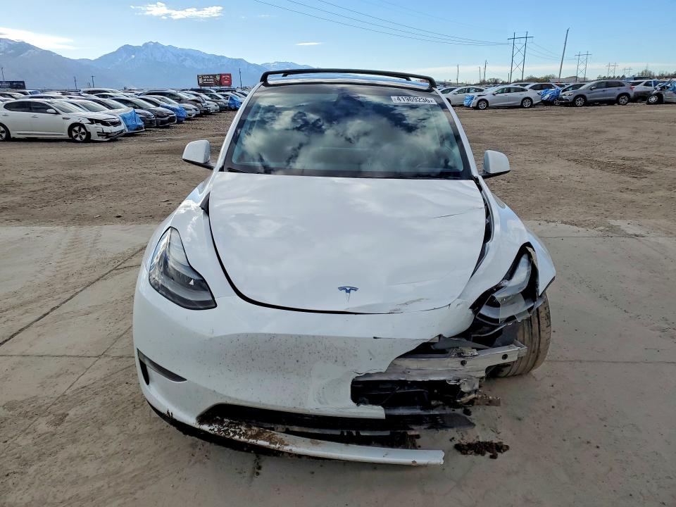 41969236 :رقم المزاد ، 7SAYGAEE3PF871272 vin ، 2023 Tesla Model Y مزاد بيع