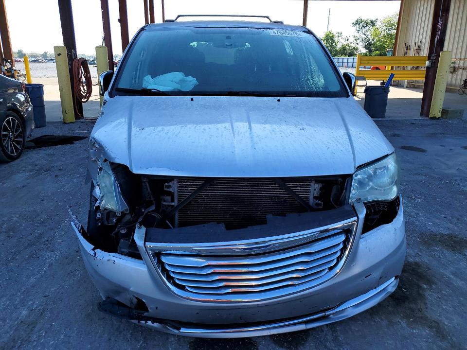 47545676 :رقم المزاد ، 2C4RC1CG9CR150888 vin ، 2012 Chrysler Town & Country مزاد بيع