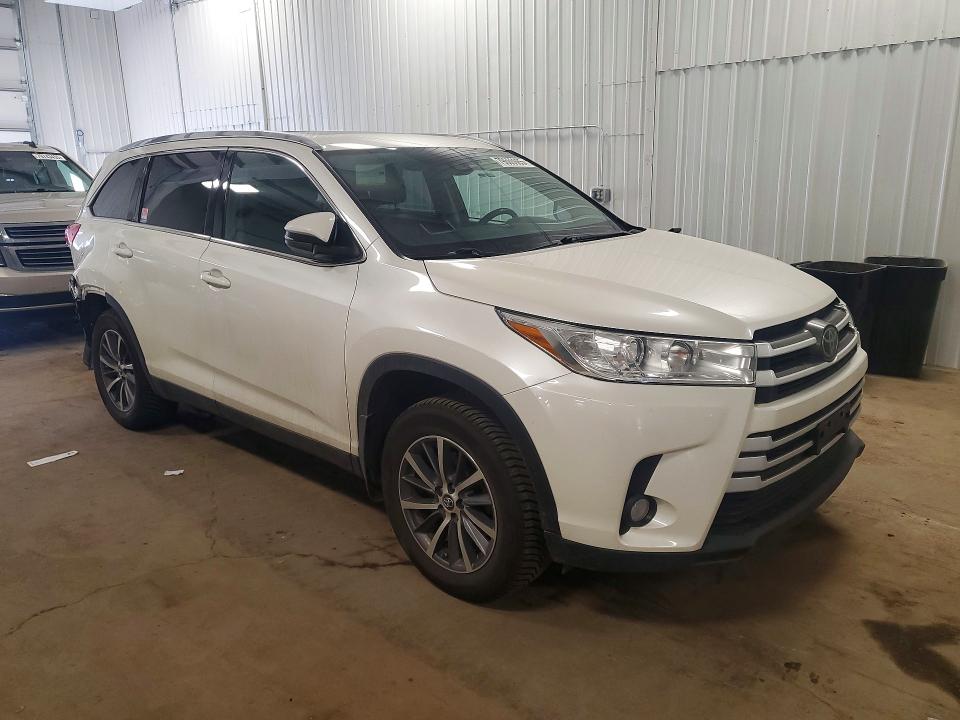Aukcja sprzedaży 2019 Toyota Highlander, vin: 5TDJZRFH2KS562736, numer aukcji: 79665985