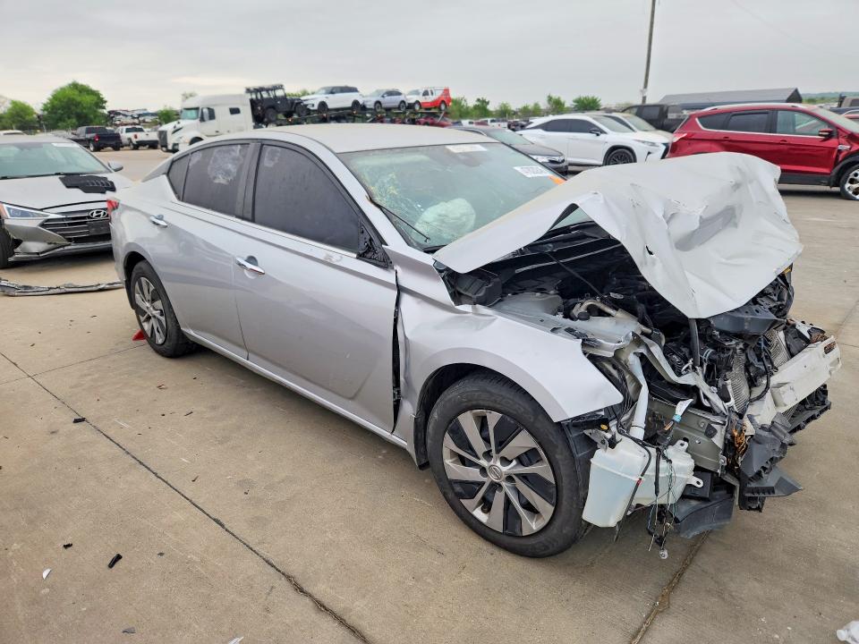 Продажа на аукционе авто 2022 Nissan Altima, vin: 1N4BL4BV3NN370049, номер лота: 47820246