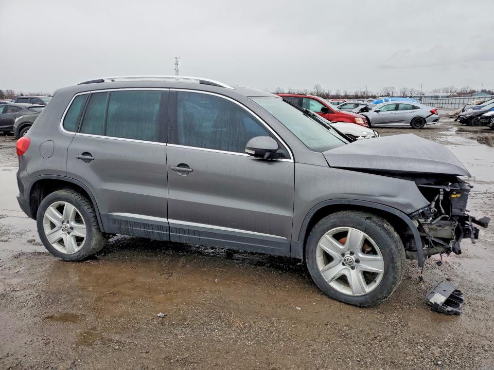 45840376 :رقم المزاد ، WVGJV7AX5GW579211 vin ، 2016 Volkswagen Tiguan مزاد بيع
