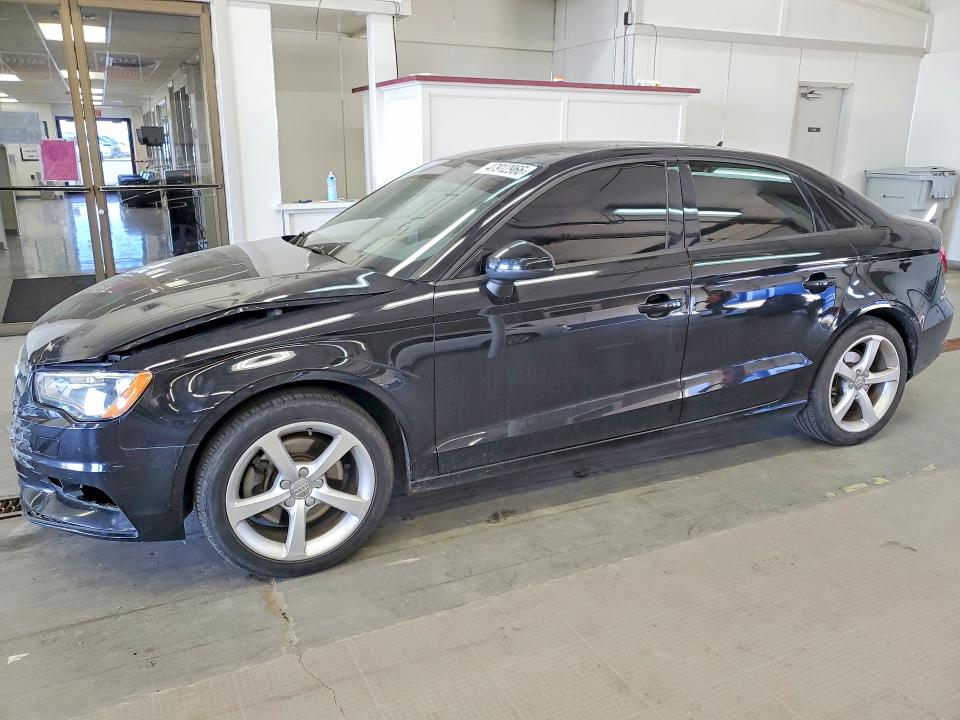 Продажа на аукционе авто 2015 Audi A3, vin: WAUBFGFFXF1084002, номер лота: 47912966