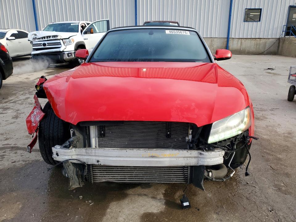 46535676 :رقم المزاد ، WAULFAFH0BN013039 vin ، 2011 Audi A5 مزاد بيع