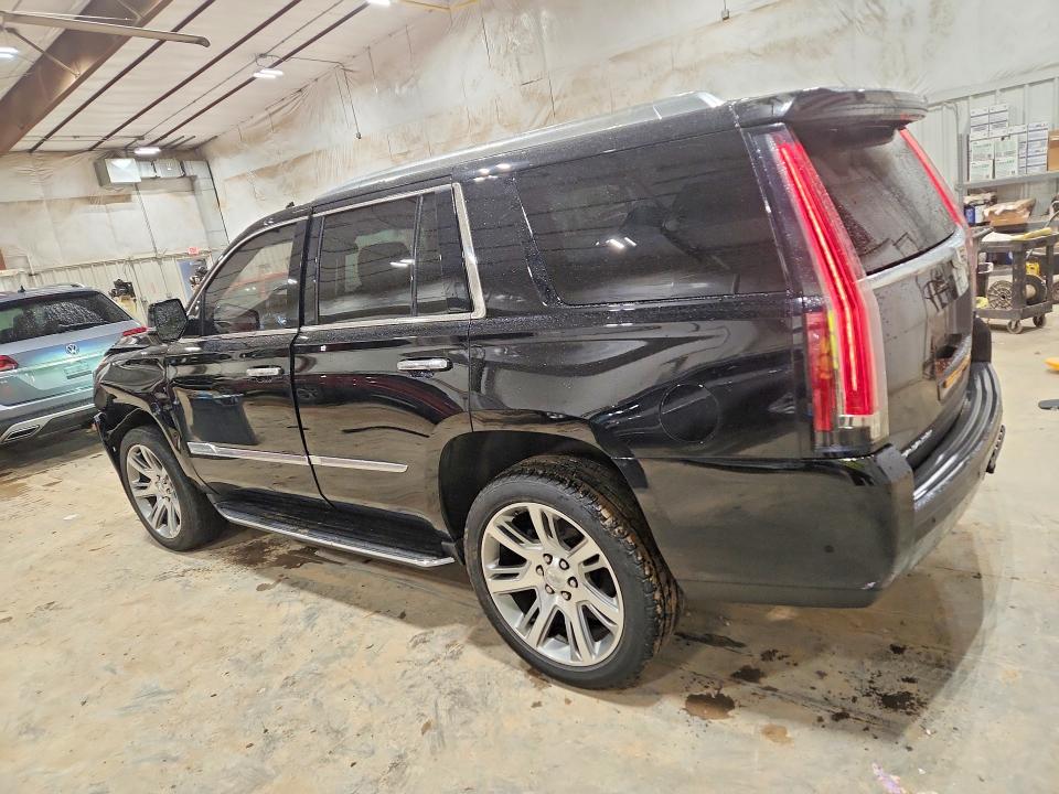 45581486 :رقم المزاد ، 1GYS4BKJ8HR292271 vin ، 2017 Cadillac Escalade مزاد بيع