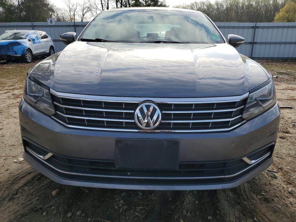 2018 Volkswagen Passat მანქანა იყიდება აუქციონზე, vin: 1VWBA7A33JC021588, აუქციონის ნომერი: 47558446