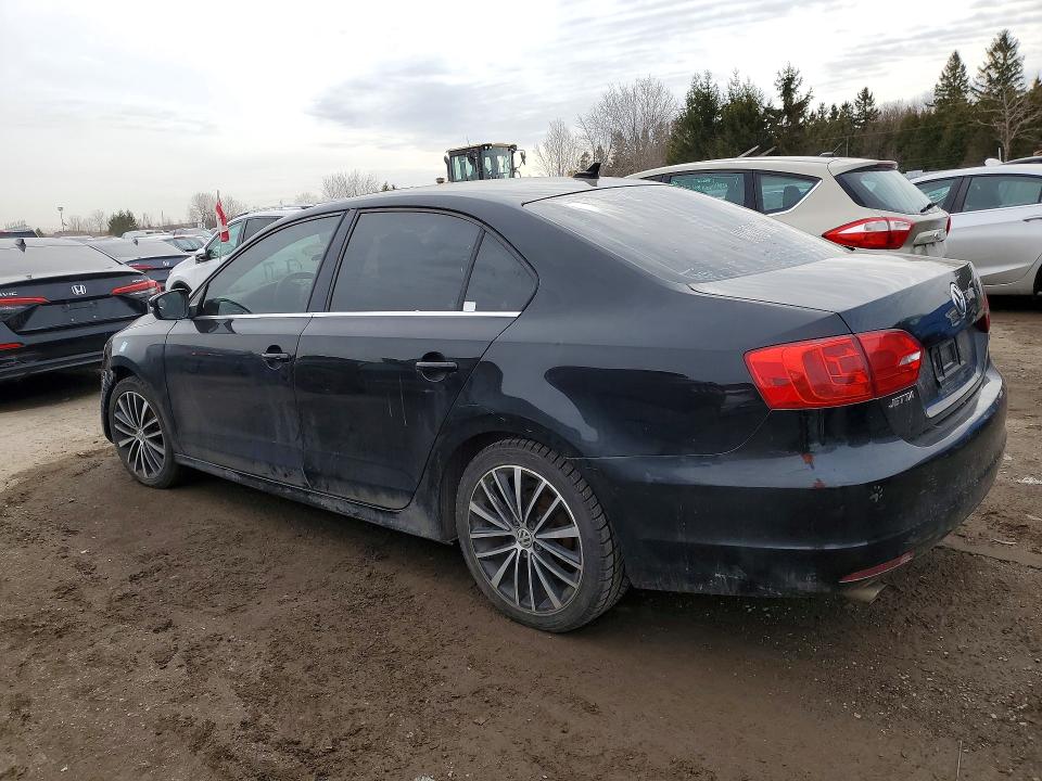 46717526 :رقم المزاد ، 3VWL07AJXEM336415 vin ، 2014 Volkswagen Jetta Sel مزاد بيع