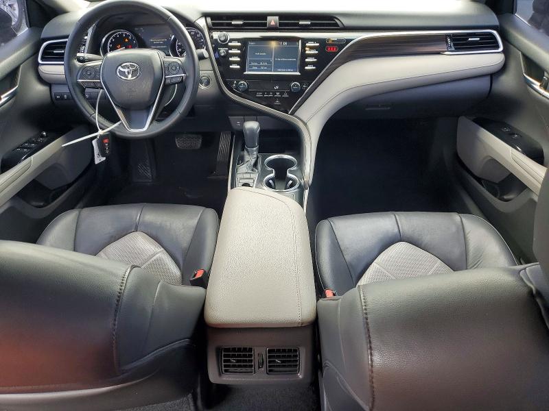 45548166 :رقم المزاد ، 4T1B11HK9JU034820 vin ، 2018 Toyota Camry مزاد بيع