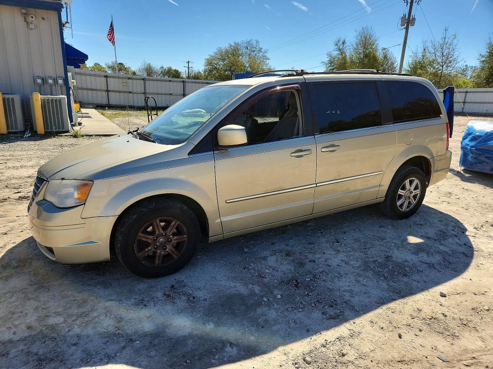 46514856 :رقم المزاد ، 2A4RR5D16AR227093 vin ، 2010 Chrysler Town & Country مزاد بيع
