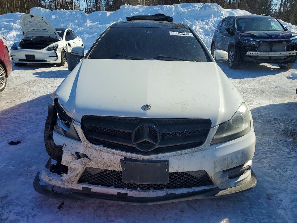 Продажа на аукционе авто 2014 Mercedes-benz C, vin: WDDGJ8JB1EG270269, номер лота: 77708205