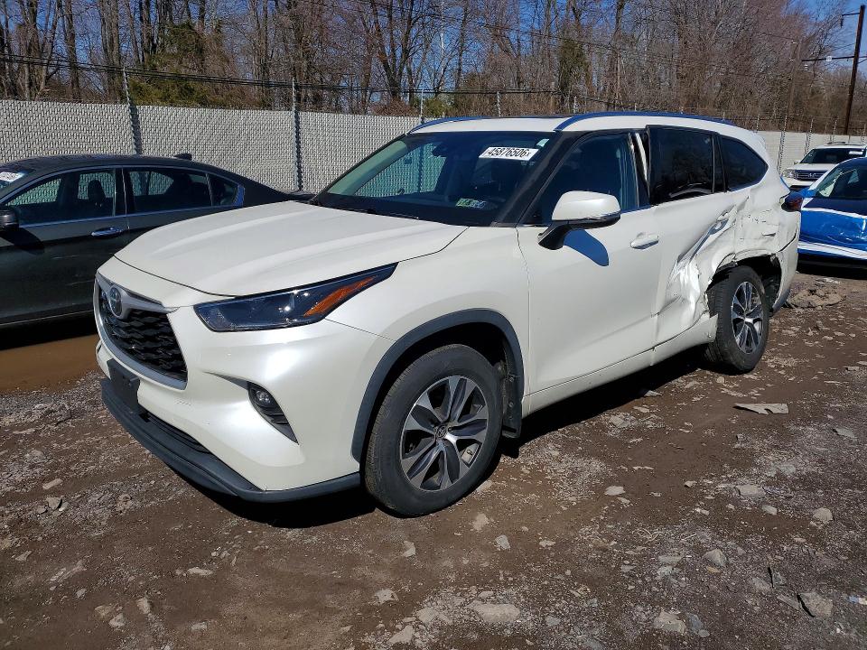 45876506 :رقم المزاد ، 5TDGZRBH7MS058167 vin ، 2021 Toyota Highlander مزاد بيع