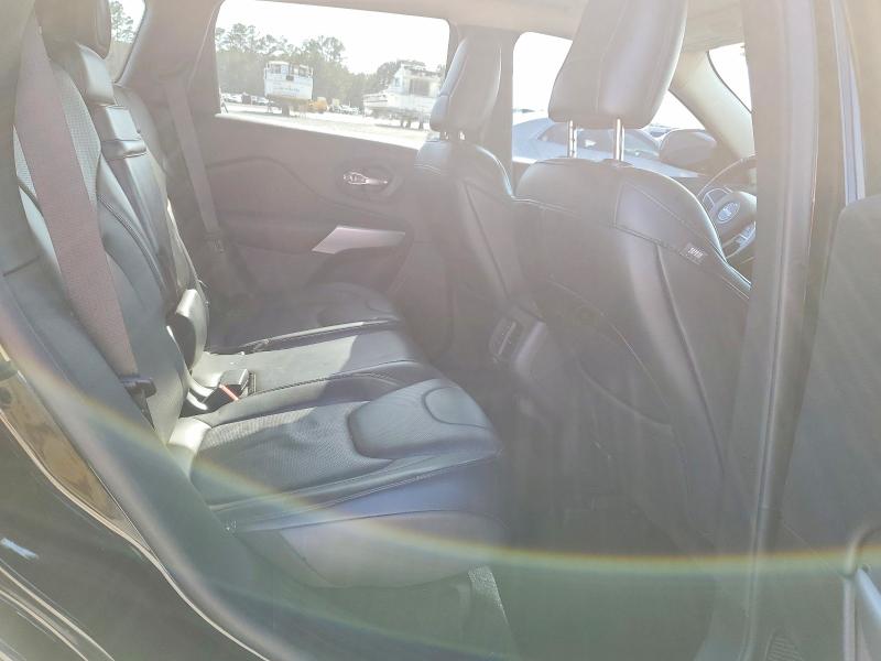 Продажа на аукционе авто 2018 Jeep Cherokee, vin: 1C4PJMJXXJD570581, номер лота: 79294165