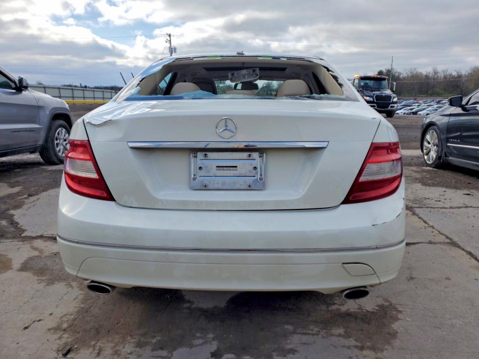 47079036 :رقم المزاد ، WDDGF5EB8BF638555 vin ، 2011 Mercedes-benz C مزاد بيع