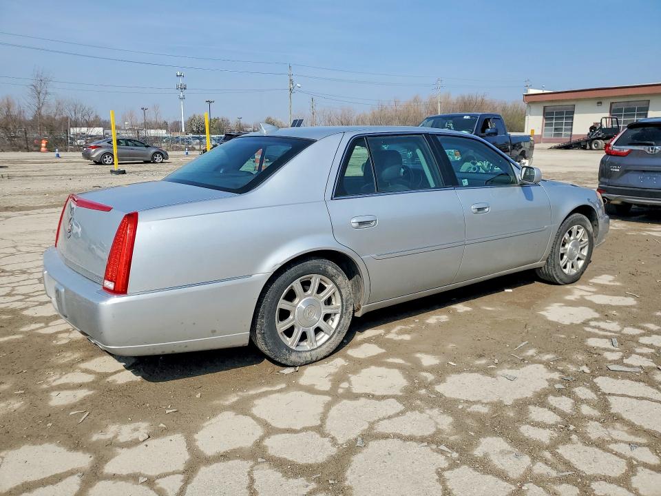 2010 Cadillac Dts მანქანა იყიდება აუქციონზე, vin: 1G6KA5EY3AU123564, აუქციონის ნომერი: 47456146