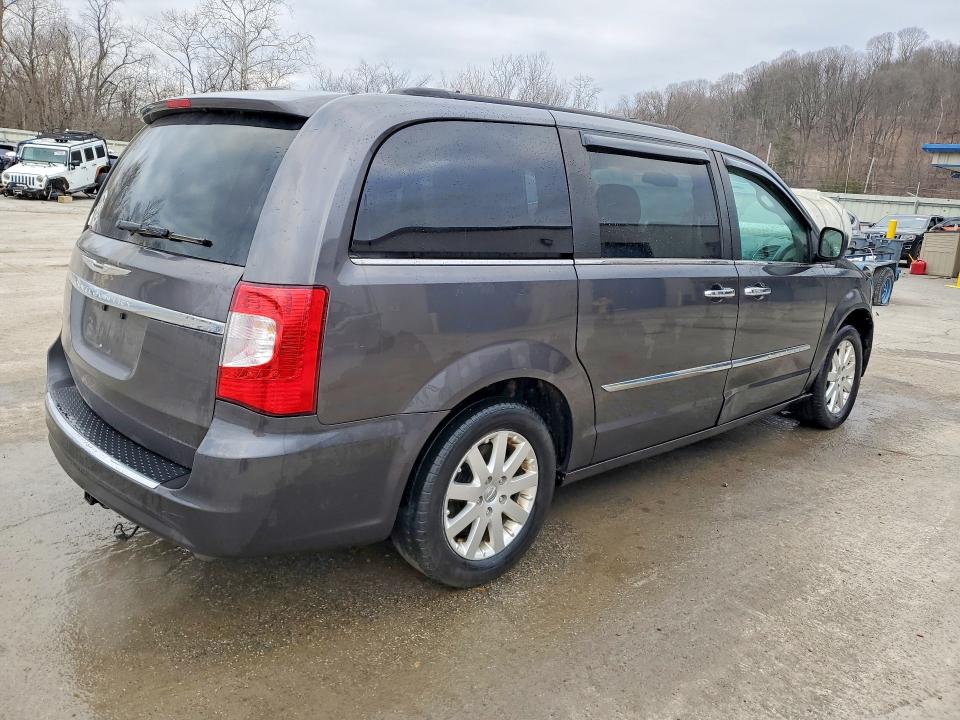 2016 Chrysler Town & Country მანქანა იყიდება აუქციონზე, vin: 2C4RC1BG9GR189892, აუქციონის ნომერი: 45456276